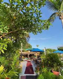 Walking to Happy Hour! | Bolongo Bay Beach Resort