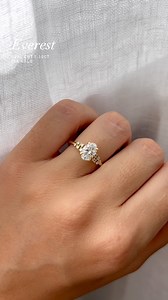 312K views · 1.8K reactions | We were recently requested to show off this lovely setting style. We love featuring our most popular styles and showing you all the gorgeous details in the sunlight ✨ Which style would you like to see? . #labdiamond #naturaldiamond #engagementrings #engagementringideas #flawlessfinejewellery #londonengagementrings #ringsofig | Flawless Fine Jewellery | Facebook