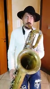 Mr. SAXOBEAT versione BIG 🙌💥🎷 #DanieleVitaleSax #SaxBaritono #BigSax #Crazy #MrSaxobeat #IoSonoCosì #FuoriDallaMassa | Daniele Vitale Sax
