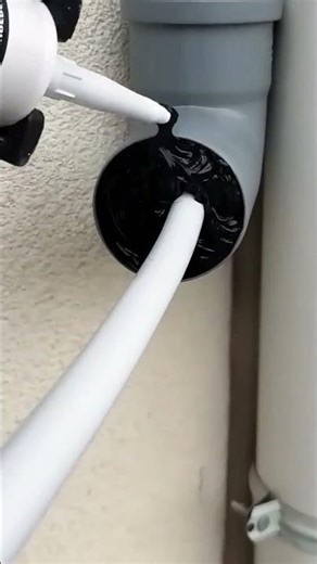 The process of seamlessly connecting a huge water pipe and a very small water pipe together