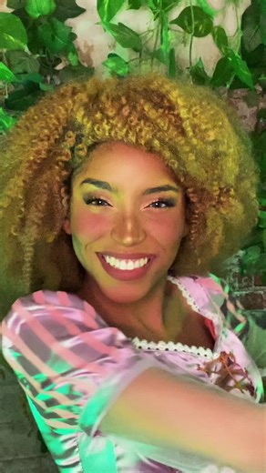 “This is the story of how I died” -Flynn Rider #Tangled #Rapunzel Inspired by @the_eco_cosplayer’s Persephone 💕