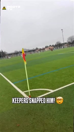 KEEPER SPEARED HIM IN HALF! @Kyllian_dmg #sundayleague #footballbanter #football | Rootz TV