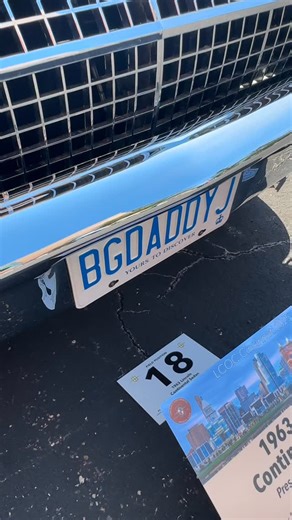 ‘63 Lincoln Continental 🎥: ODB ✨ ✨ ✨ #1960s 🕺🏽 #ClassicCar 💥 #LincolnAddict 💥 #LincolnMercury 🌎 #AmericanClassic 🇺🇸 #BucketsOnDaRise 💺 #LincolnContinental ⭐️ #MidCenturyModern 🏡 | Lincoln Addict