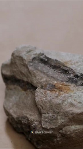 644K views · 10K reactions | Uranium. . #sciencefacts #uranium #sciencefiction #sciencefiction #factsinhindi #factsdaily | SpaceoNomy | Facebook