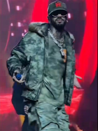 Yo 5 minutos después de decir que estaba triste🥲😝😂#anuel #yeezy #anuel_2blea #virallllllllllllll #paratiiiiiiiiiiiiiiiiiiiiiiiiiiiiiiiiii🦋 #🥲 #hjpsoyleyenda #videosvirales #comparte #rhlm👹👹👹👹👹🔥🔥🔥 #llnm👹👹🇵🇷 #virallllllllllllll #300kfollowers #🖤🎧 #anuel #😝😂