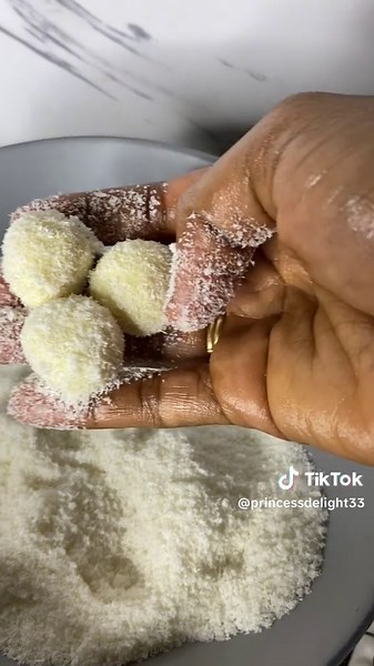 How to Make Colorful Cake Balls: A Simple Recipe