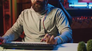 How to Dominate the Arena in Paladins