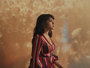 Nine-time GRAMMY winning singer, songwriter, and pianist Norah Jones with her ninth solo studio album Visions, a vibrant and joyous 12-song set that finds Jones singing about feeling free, wanting to dance, making it right, and acceptance of what life brings. Out now! | Norah Jones