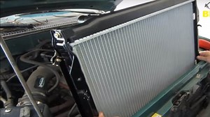 Toyota Tacoma 1996-2015 How to Replace Radiator