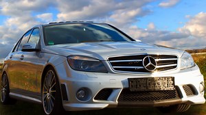 V8 details and AMG performance highlights