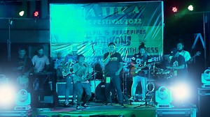 11K views · 312 reactions | Solid ang unang gabi at siguradong mas masaya mamaya kaya tara na sa Summer Reggae Concert ng Majika Music Festival sa Garden of Eden, Sablayan! 6pm hanggang gusto niyo! Makakasama natin sila Jeck Pilpil & Peacepipe Krystle Faith Mess Uplifter at syempre Emotikons. Kitakits! Video by: Better Days Studios #MajikaMusicFest2022 | Duende | Facebook