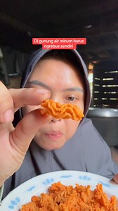 334K views · 13K reactions | Nungguin api sambil nyemil ya Cemilan yang aku makan https://s.shopee.co.id/800cXXzHXz | Tri Yani | Facebook