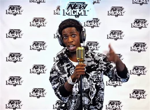 New Mgmt on Instagram: "Mississippi Artist @shawn_skully “Chicken Tender” | Newmgmt Live Performance 🔥🎙️ #mississippi"