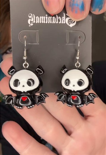 Exciting Hot Topic Unboxing: Skelanimals and Kuromi Accessories