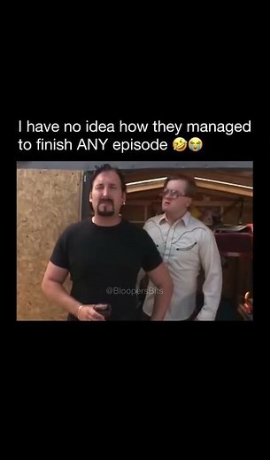 Julian BREAKS Himself And Gets Heckled By BUBBLES In HILARIOUS Trailer Park Boys BLOOPER!