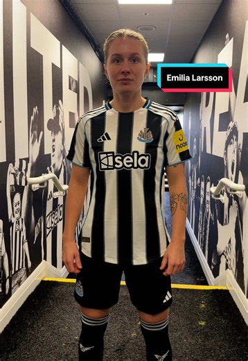 Looking good in black and white ⚫️⚪️ #nuw #wsl #womensfootball @Barclays Women's Super League @Sky Sports WSL @Newcastle United