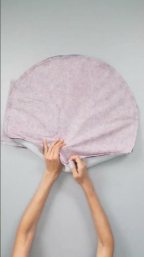 DIY half-moon Bag from old Jeans🪡 🧵✂️ 👜✌️