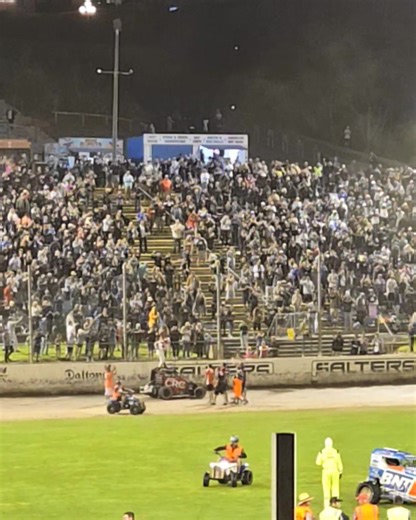 48K views · 1.4K reactions | Michael wins tonight's 96 lap midget A-Main at Western Springs in the CRC Industries NZ midget! | Michael Pickens | Facebook