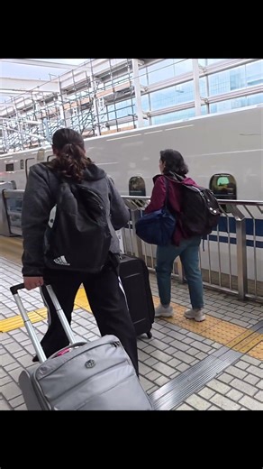 Shinkansen tipe N700S tiba di stasiun utama Kyoto #japan #travel #kyoto #jepang #shinkansen