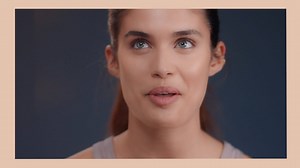 How to get the perfect natural glow? Look and feel radiant wherever you are with Sara Sampaio's LUMINOUS SILK glow routine. https://bit.ly/2xpBIu2 | Armani beauty