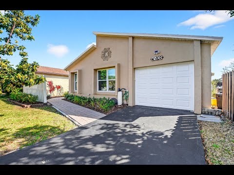 5198 Mirror Lakes Blvd Boynton Beach, FL | ColdwellBankerHomes.com