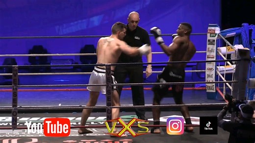 塞德里克·杜姆贝 vs 本·霍奇