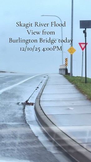 Skagit River Flooding: A View from Burlington Bridge