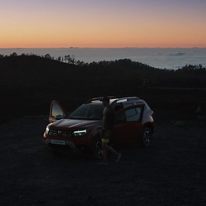 ✋FERMATI QUI ✋ Abbiamo grandi novità per te! Ecco il primo video del Nuovo #DaciaDuster 👇 | Dacia