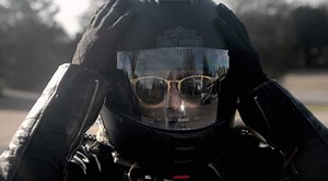 71K views · 411 reactions | There’s nothing more exciting than sharing this experience with my fearless mentor, my Mom! I hope we inspire other women to seek the freedom felt on a Harley! Watch the full episode of #FromHorsesToHorsepower now! #sponsored #harleydavidson Harley-Davidson | Stephanie Quayle | Facebook