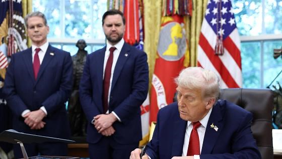 President Trump signs order to help finalize TikTok deal which includes algorithm control