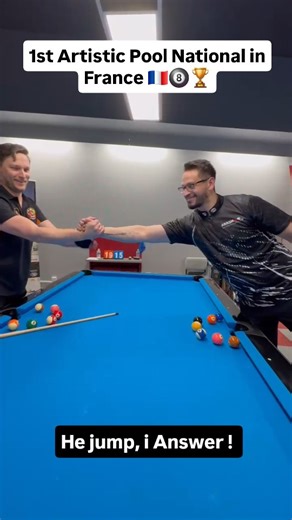 🇬🇧 History was made 2 weeks ago at the 1st Open Artistic Championship in American Pool 🎱🔥 During an insane session with Jordan Moreira, he jumps a ball from his side straight into the pocket in front of me… I pull it out… and send it flying right back into HIS pocket. Pure skill. Pure timing. Pure artistic pool. This is what creativity on the table looks like. 💥 Would you try this challenge? 👀 🇫🇷 Il y a 2 semaines avait lieu le 1er Championnat Open Artistic en billard américain 🎱🔥 Pend