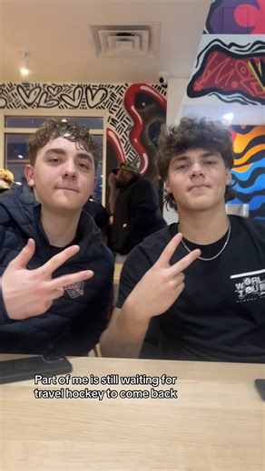 Wes kaff (@bass.wes8)’s video of hockey