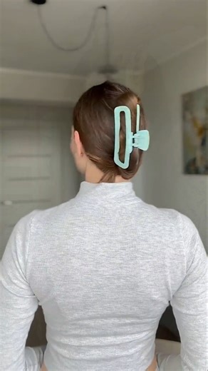 Easy claw clip hairstyles 🎀| #howto #easyhairstyle #clawcliphairstyle #shorts