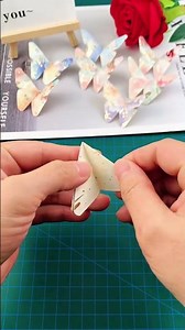 A few simple steps to teach you to fold a beautiful butterfly