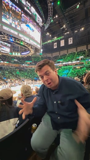 12 reactions | Are the new lights at the Target Center an improvement, or distraction? Minnesota Timberwolves | One Minute Tours | Facebook