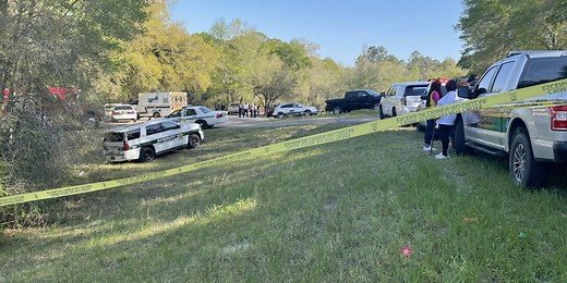UPDATE: Authorities recover body from car in Ochlockonee River