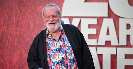 El director y ex Monty Python Terry Gilliam, sobre la inteligencia artificial en el cine: “Con la IA robando oficios, haceos fontaneros”