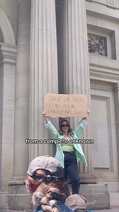 No water, no rinsing required 💅🏼 It's never been easier, to clean your makeup brushes 🫧 ✨ Waterless formula ✨ Fast-drying ✨ Removes tough stains ✨ Sanitises, ready for the next use Yes, that means you can wash your brush - right before you beat your face 🫶 What are you waiting for? Shop now, with Afterpay. | Saint Jack Cosmetics