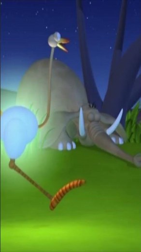 Annoying fireflies! #shorts #hooplakidztv #funnyanimals #gazoon