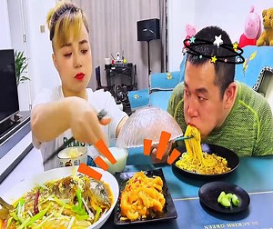 Eating contest🦐🍘🍔 | Genetic Cpt