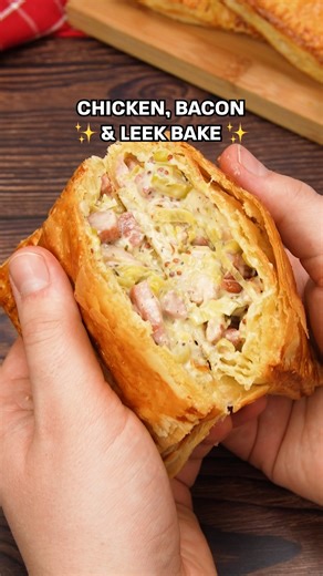 Chicken, Leek & Bacon Bake 😊 This comforting recipe is bursting with flavour, the sweet leeks and salty bacon make this such a satisfying combo! And you can even make this one in advance - just whip up a batch and then freeze until you are ready to bake! 😱 You can switch out the chicken breast in this one for leftover roast chicken from your sunday lunch! 🍗 Fry off chicken breast and bacon until it starts to brown 🥓 Add in 1 finely sliced leek, 1tsp of chopped garlic, 1tsp of mustard, 100g c