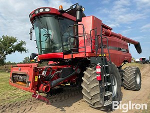 2013 Case IH 8230 4WD Combine | Agriculture