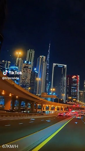 Driving in Dubai 🇦🇪 #dubai #dubaivibes #dubailife #downtowndubai #fyp #trending