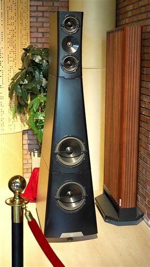 Rare acoustics made of TITANIUM from YG Acoustic #audiophile