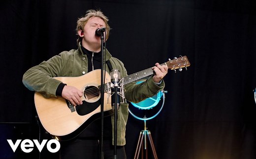 【欧美现场｜中字】Lewis Capaldi - Forever (Amazon Original)