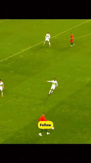 165K views · 3.3K reactions | CR7 Leg Skill 朗 #football #soccer #trending #usa #footballmatch | Facts Brusto | Facebook