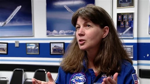 Xploration Outer Space S01:E02 - Astronaut Training