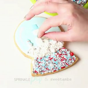 25K reactions · 2.9K shares | Spread joy this season with Sprinkle Pop's sprinkle mixes! Find all of these sprinkle mixes (including the adorable little snowmen!) and so many more from the 2018 Holiday Collection at https://sprinklepop.shop/discount/sweetambs Use code SWEETAMBS for 15% off your order through November 12th! #sprinkleallthethings | SweetAmbs | Facebook