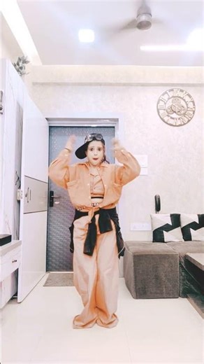 Gore tan se Sharkta jaye #dance #song #love #bollywood #hindisong #youtubeshorts