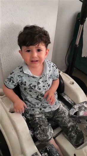 Adam shocked me, there's powder everywhere 😱